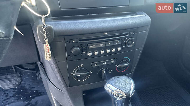 Хетчбек Citroen C4 2007 в Києві фото 31 Хетчбек Citroen C4 2007 в Києві