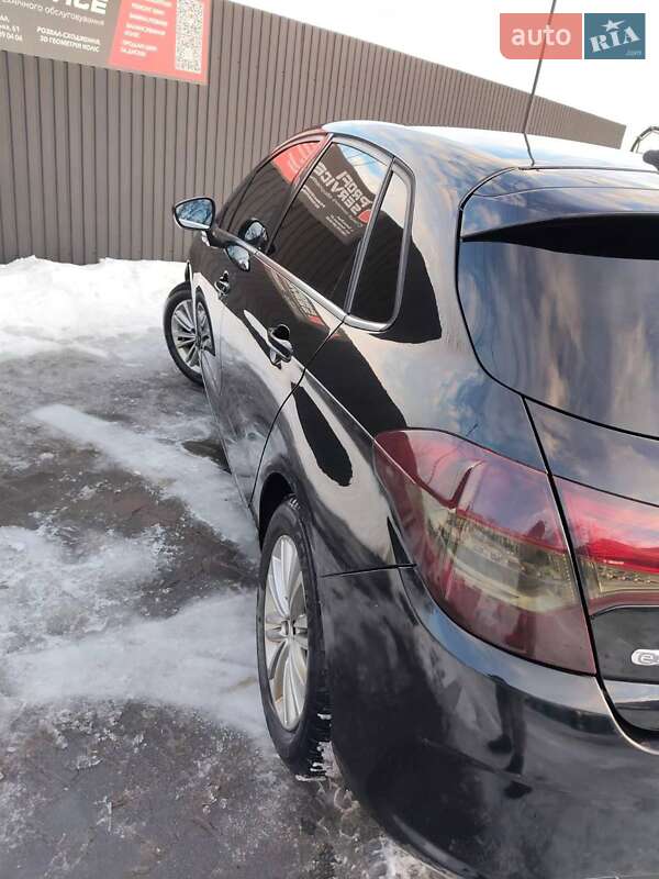 Хэтчбек Citroen C4 2012 в Львове