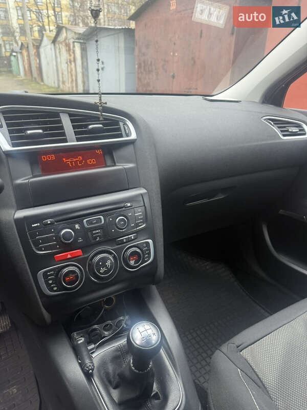 Хэтчбек Citroen C4 2012 в Ивано-Франковске фото 8 Хэтчбек Citroen C4 2012 в Ивано-Франковске