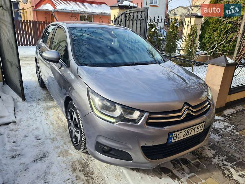 Хэтчбек Citroen C4 2016 в Львове