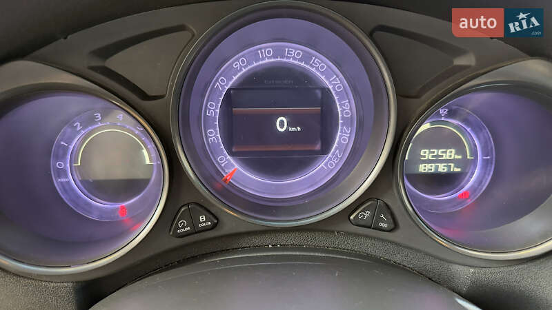 Хэтчбек Citroen C4 2011 в Черновцах фото 10 Хэтчбек Citroen C4 2011 в Черновцах