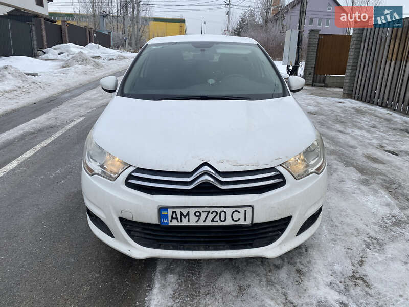 Хэтчбек Citroen C4 2011 в Святопетровское