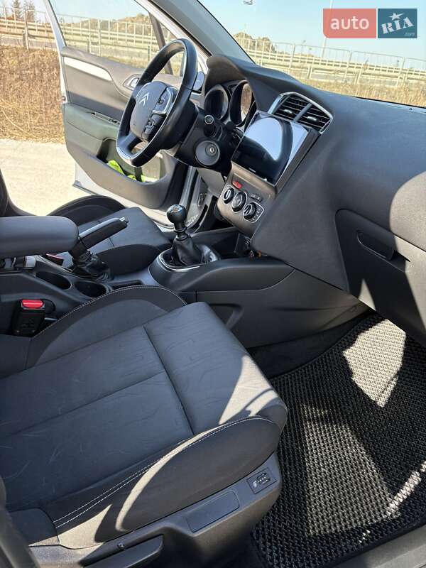 Хетчбек Citroen C4 2011 в Львові