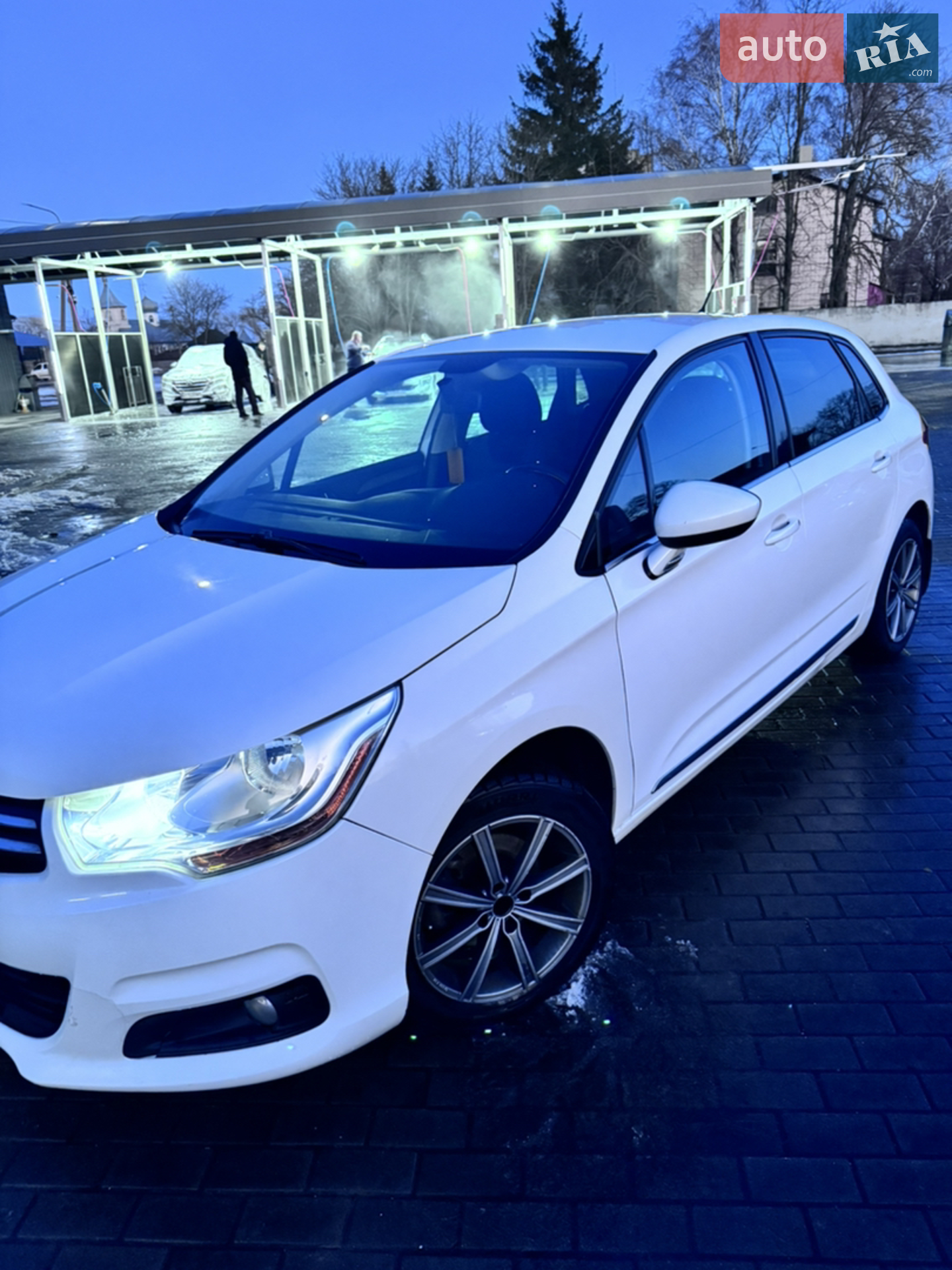 Citroen C4 2012 VIN VF7NC9HR8CY552650 фото оголошення 2 з 22