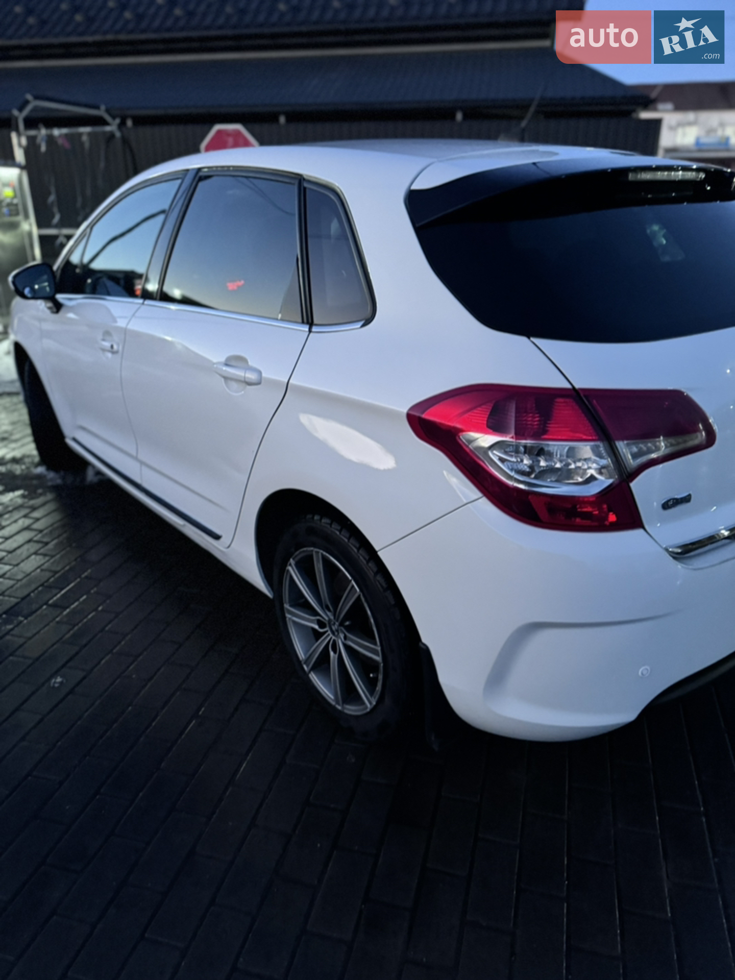 Citroen C4 2012 VIN VF7NC9HR8CY552650 фото оголошення 10 з 22
