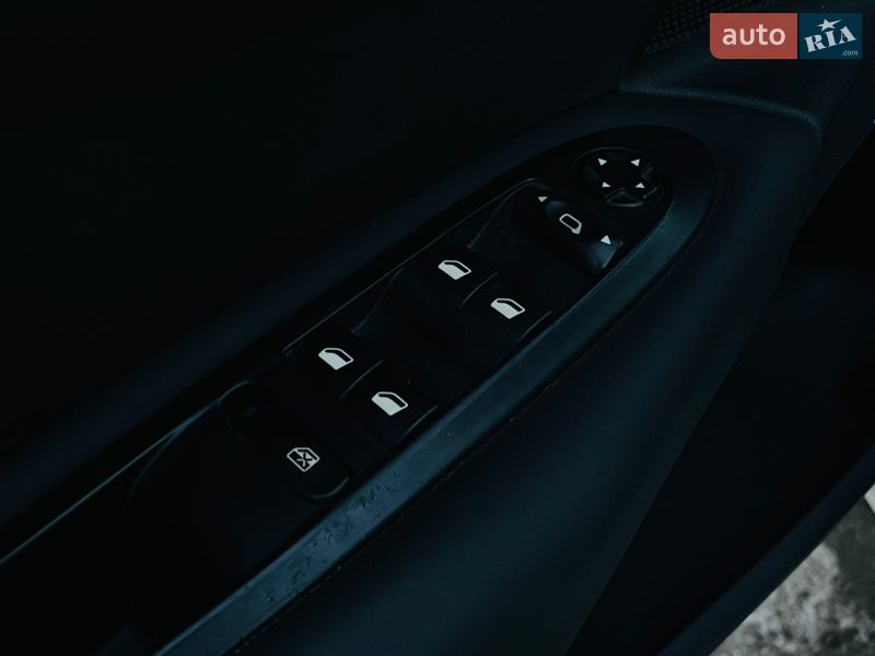 Хэтчбек Citroen C4 2012 в Харькове фото 12 Хэтчбек Citroen C4 2012 в Харькове