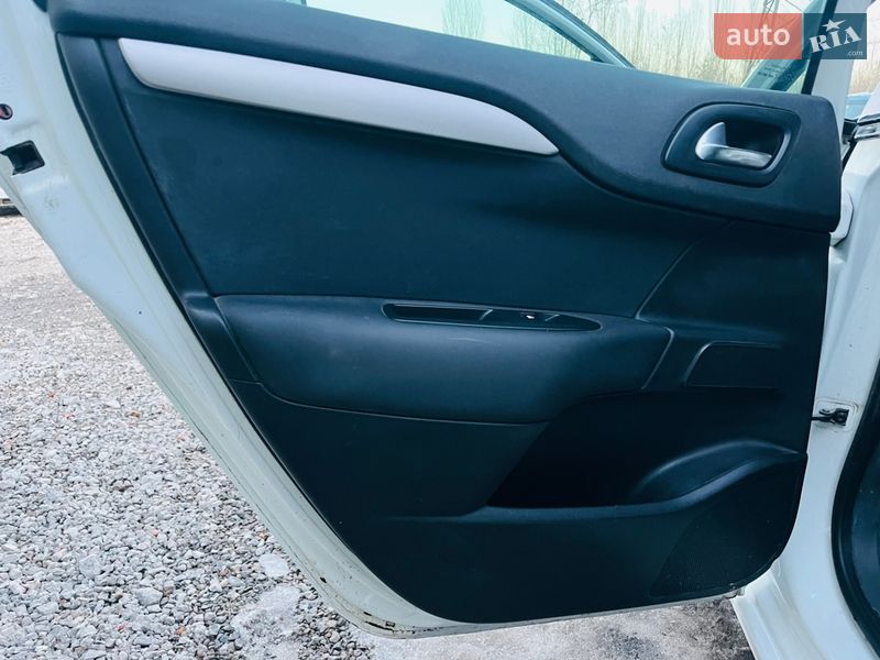 Хэтчбек Citroen C4 2012 в Харькове фото 16 Хэтчбек Citroen C4 2012 в Харькове