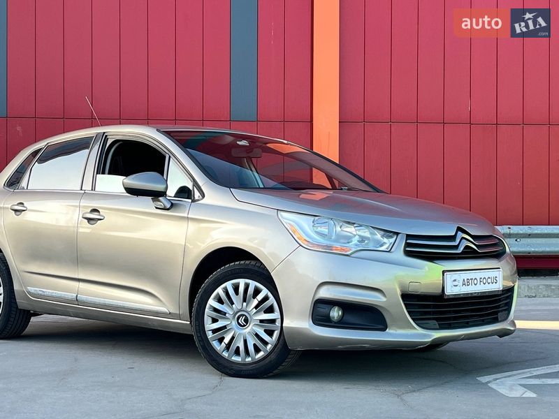 Хэтчбек Citroen C4 2013 в Киеве