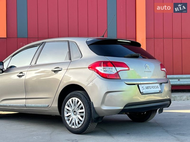 Хэтчбек Citroen C4 2013 в Киеве