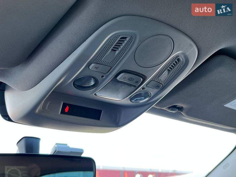 Хэтчбек Citroen C4 2013 в Киеве