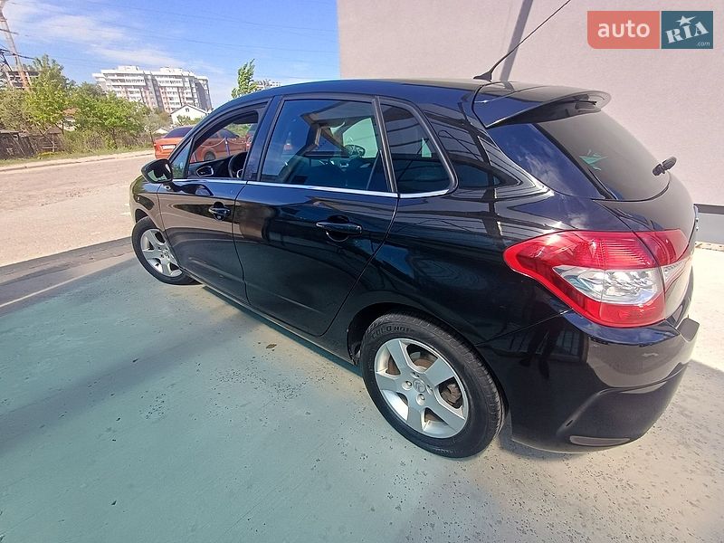Хетчбек Citroen C4 2011 в Львові