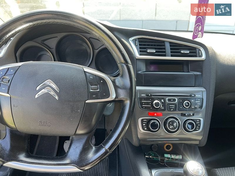 Хэтчбек Citroen C4 2013 в Киеве