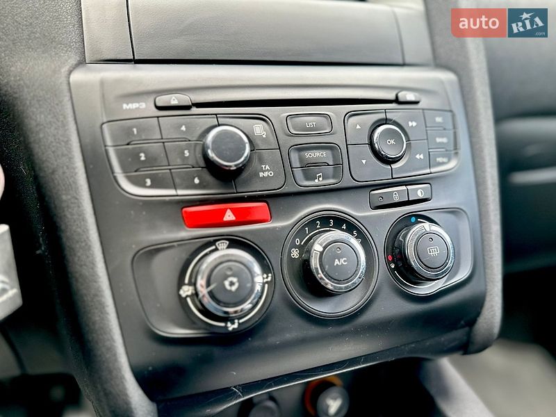 Хэтчбек Citroen C4 2012 в Киеве