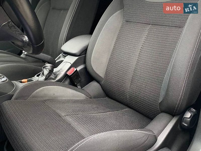 Хэтчбек Citroen C4 2016 в Киеве