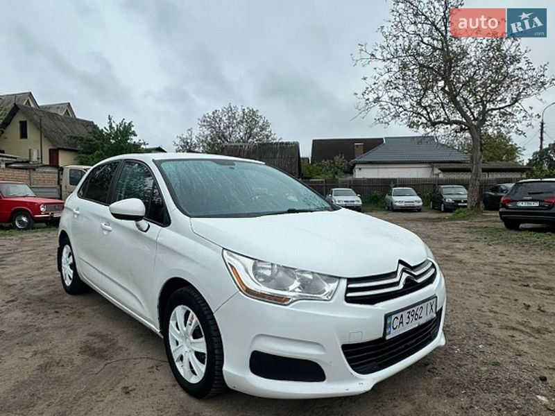 Хэтчбек Citroen C4 2014 в Смеле