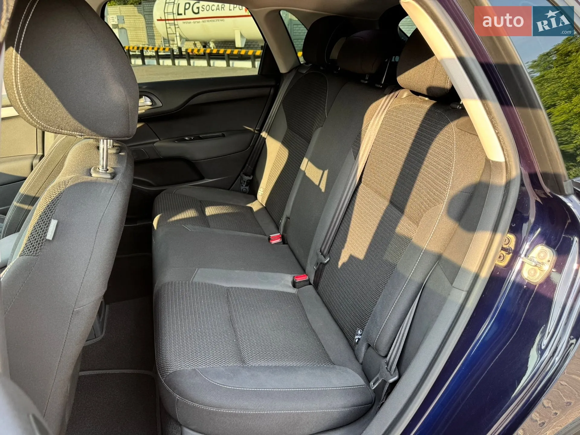 Citroen C4 2015 VIN VF7NCBHZTFY566941 фото оголошення 29 з 43