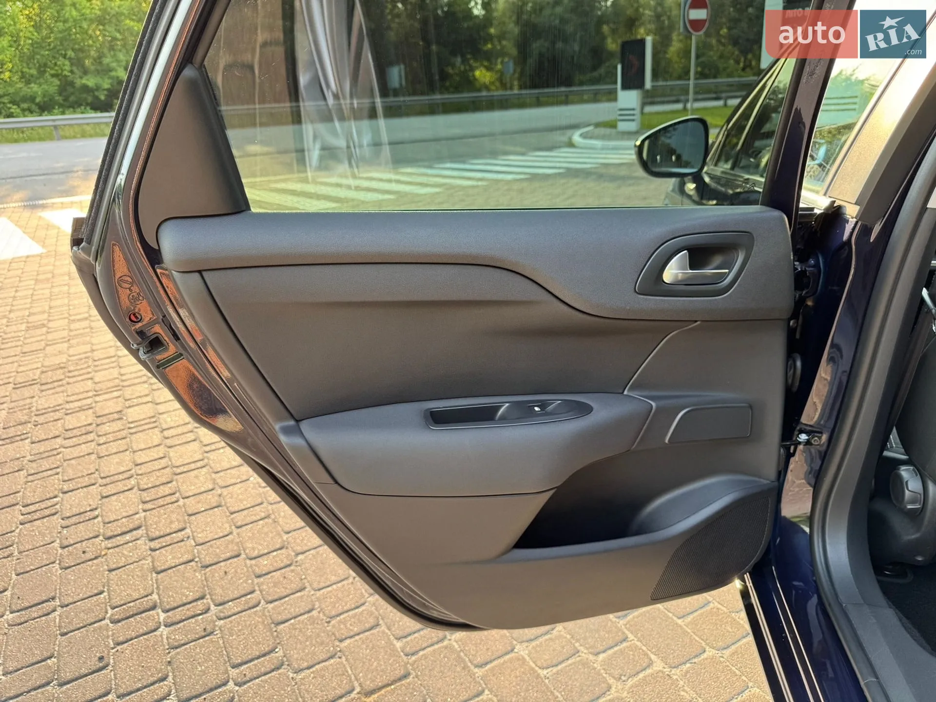 Citroen C4 2015 VIN VF7NCBHZTFY566941 фото оголошення 30 з 43