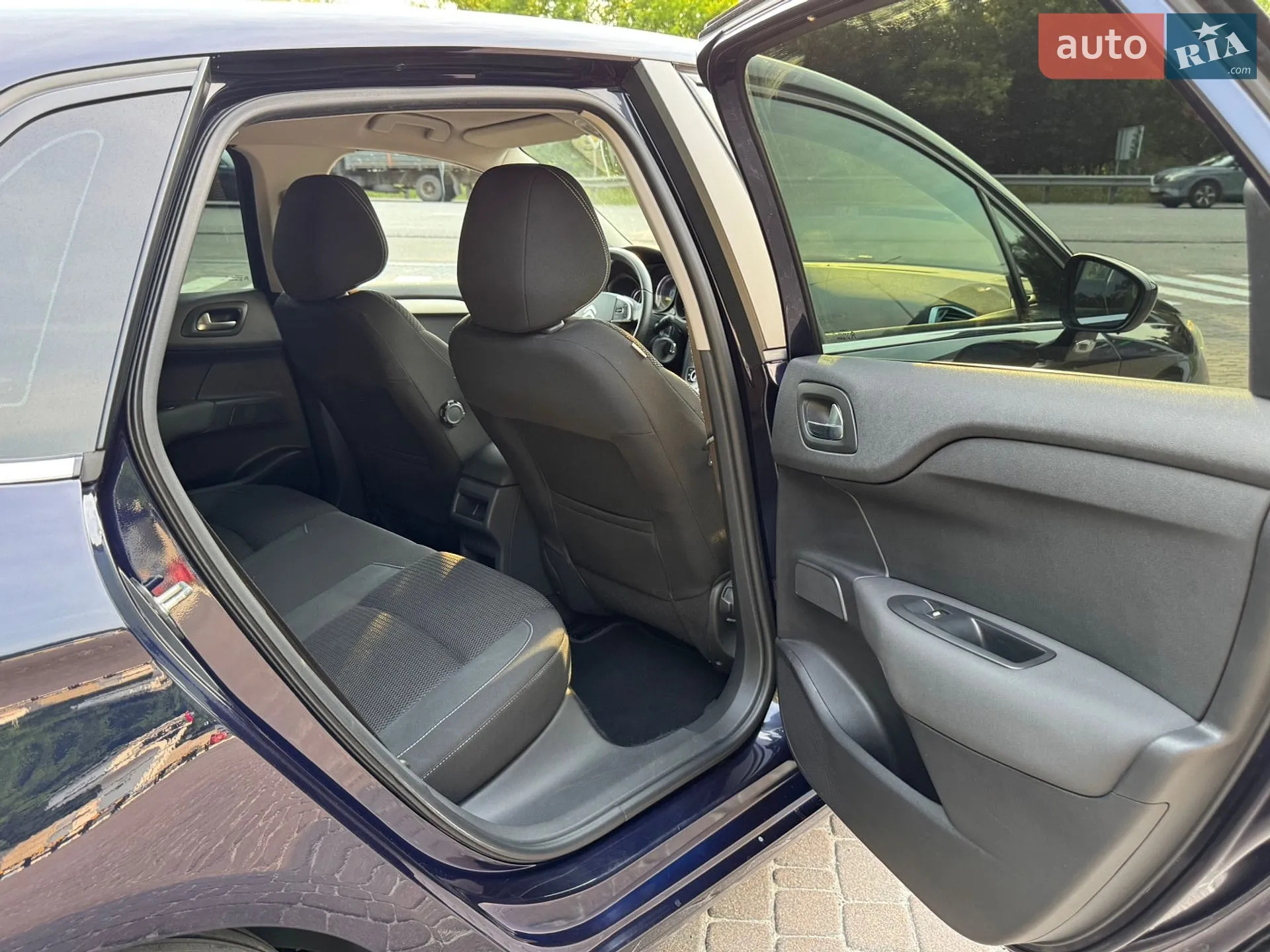Citroen C4 2015 VIN VF7NCBHZTFY566941 фото оголошення 36 з 43