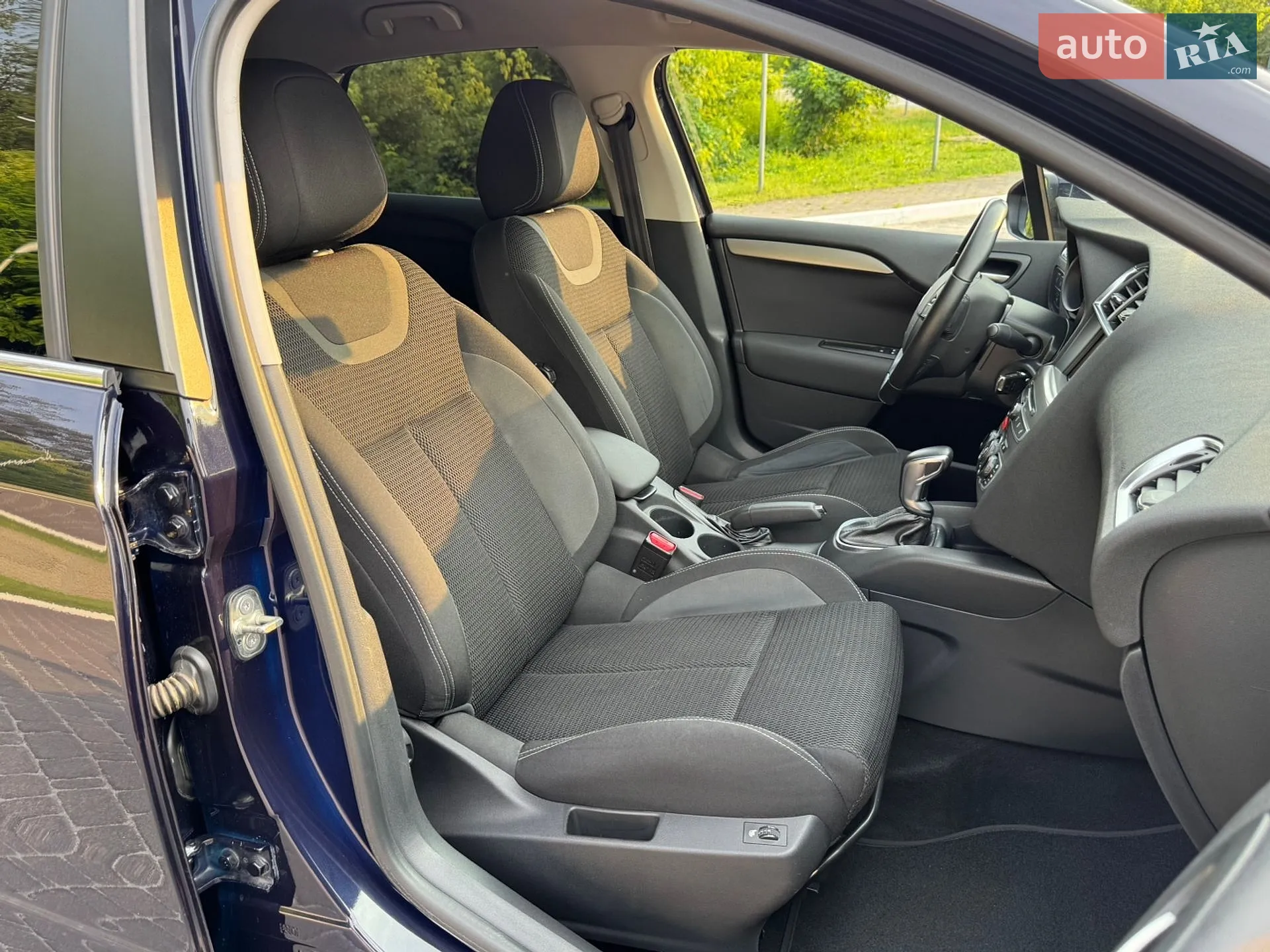 Citroen C4 2015 VIN VF7NCBHZTFY566941 фото оголошення 38 з 43