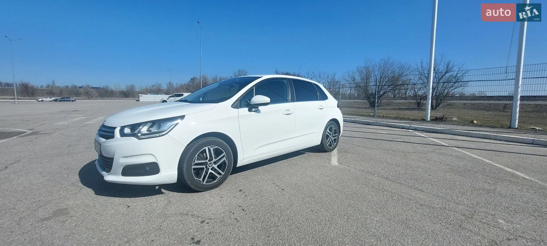 2017 Citroen C4 - фото 1