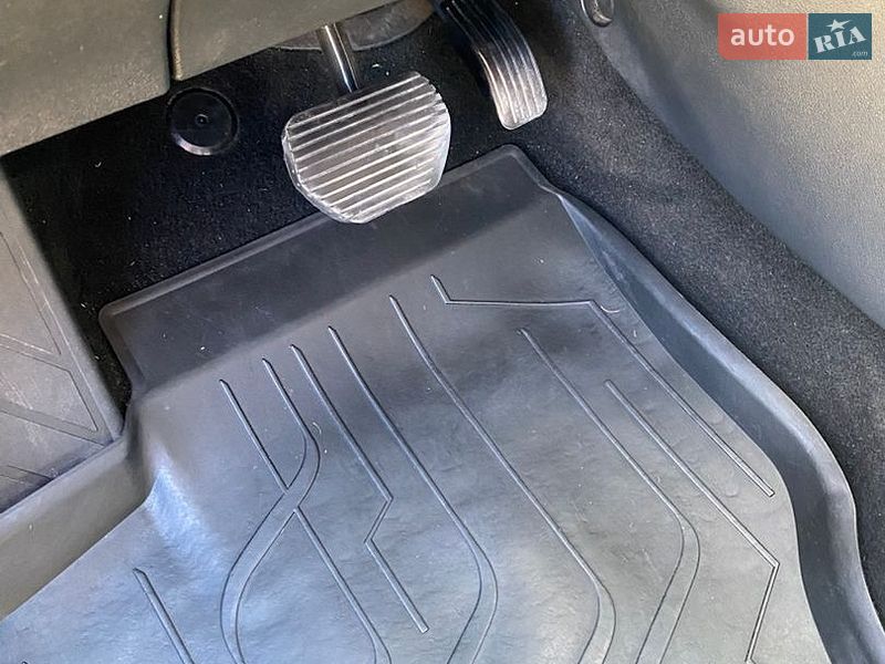 Хэтчбек Citroen C4 2012 в Новом Роздоле
