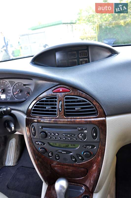 Седан Citroen C5 2001 в Львові