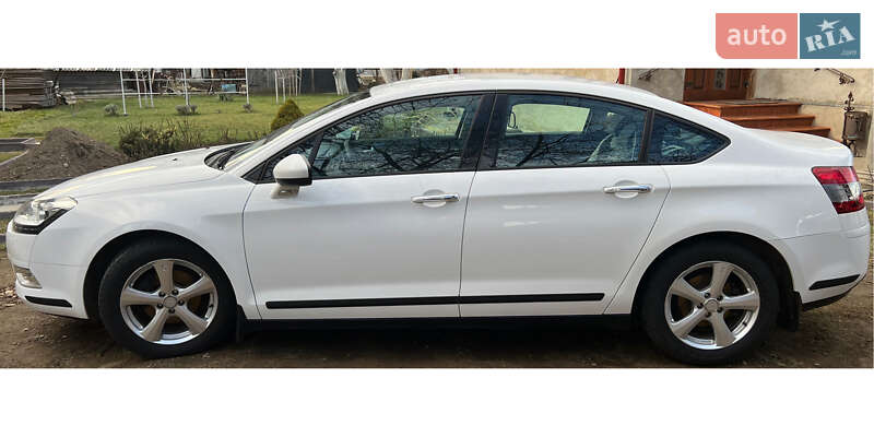 Седан Citroen C5 2011 в Надвірній