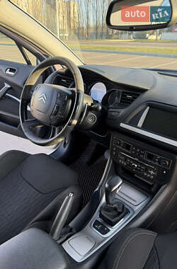 Седан Citroen C5 2012 в 