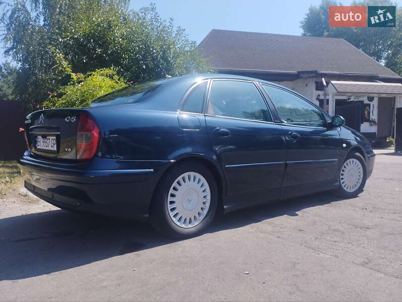 Седан Citroen C5 2001 в Горішніх Плавнях