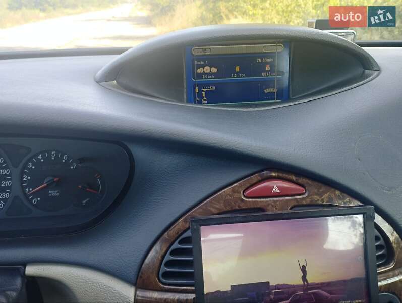 Седан Citroen C5 2001 в Горішніх Плавнях