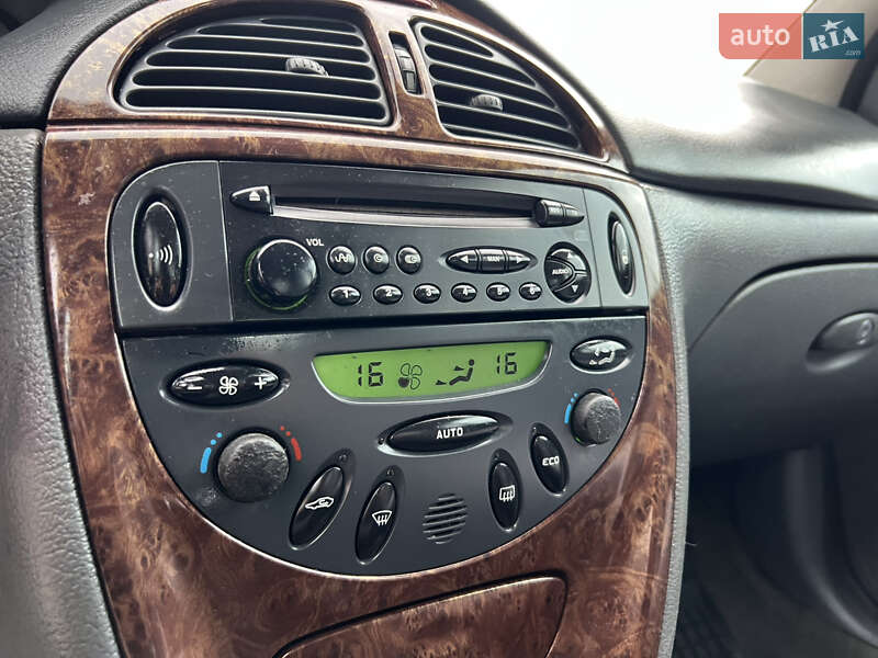 Седан Citroen C5 2002 в Дрогобыче