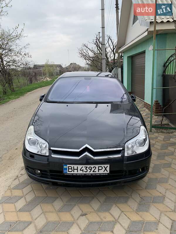 Седан Citroen C5 2005 в  фото Седан Citroen C5 2005 в