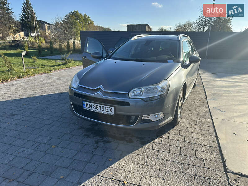 Універсал Citroen C5 2010 в  фото Універсал Citroen C5 2010 в