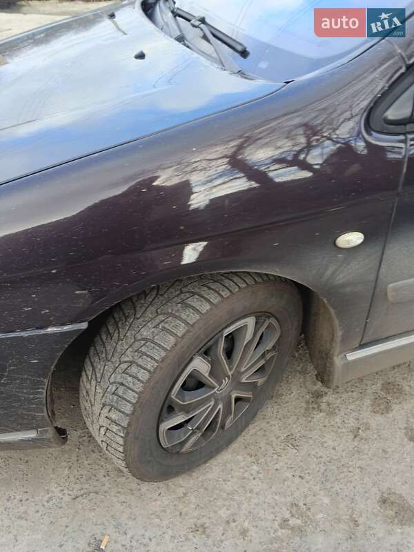 Седан Citroen C5 2005 в Мироновке