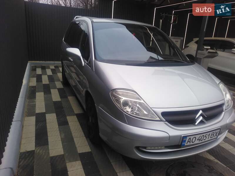 Минивэн Citroen C8 2004 в Ужгороде