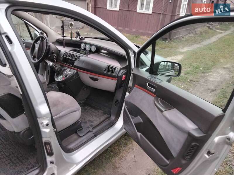 Минивэн Citroen C8 2005 в Сарнах