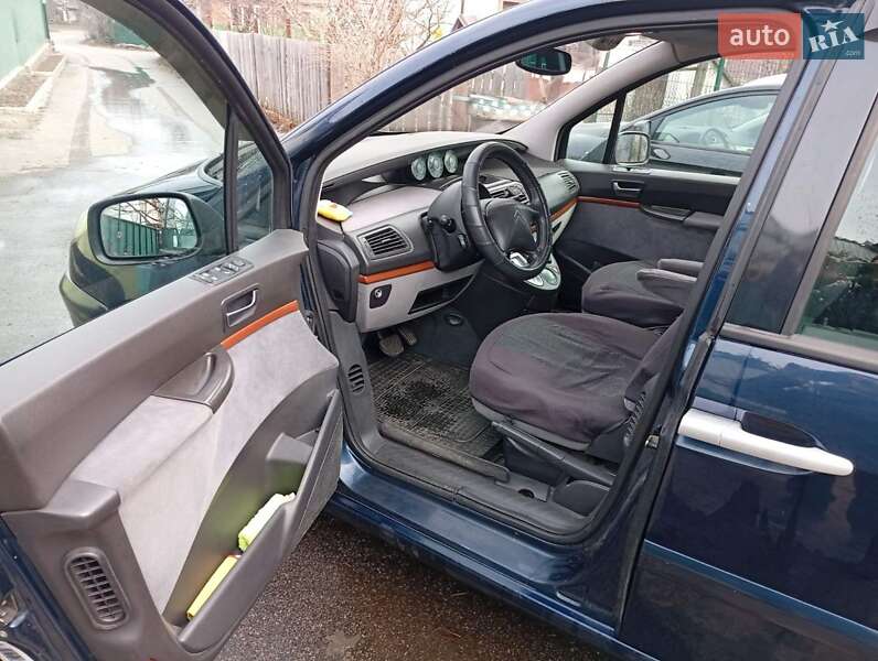 Минивэн Citroen C8 2005 в Мироновке