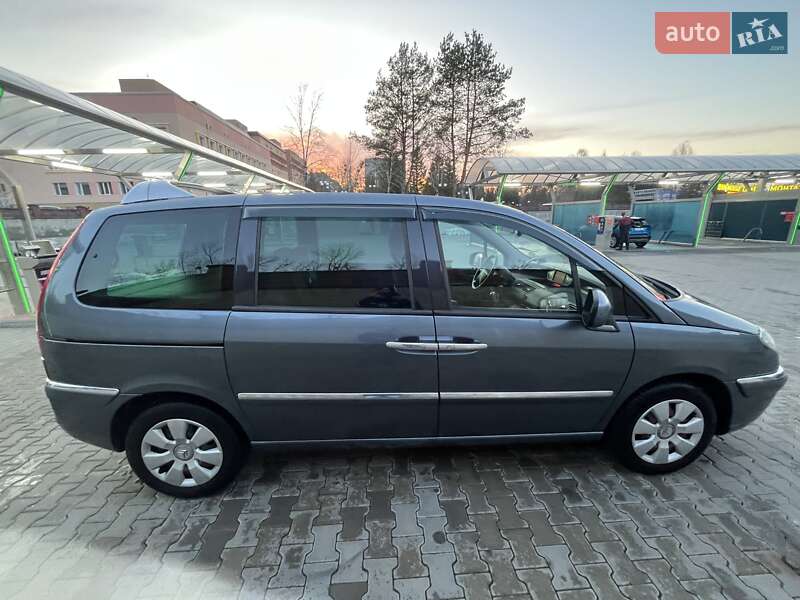 Минивэн Citroen C8 2009 в Ровно