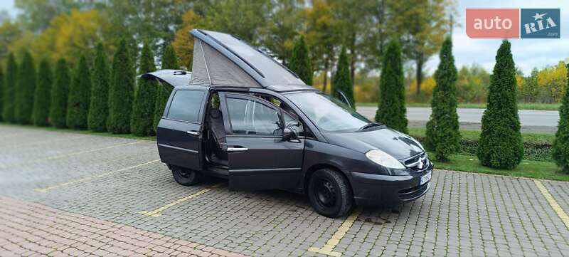 Минивэн Citroen C8 2003 в Ивано-Франковске