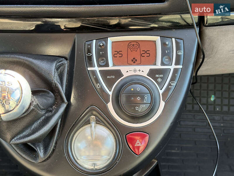 Минивэн Citroen C8 2009 в Виннице