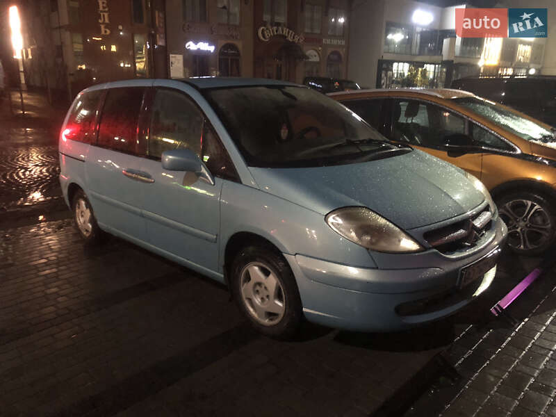 Мінівен Citroen C8 2002 в Тячеві
