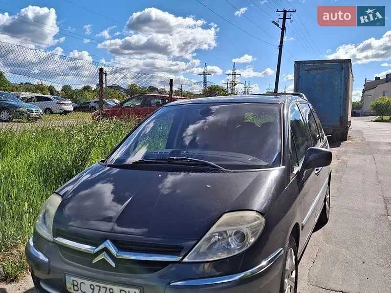 Citroen C8