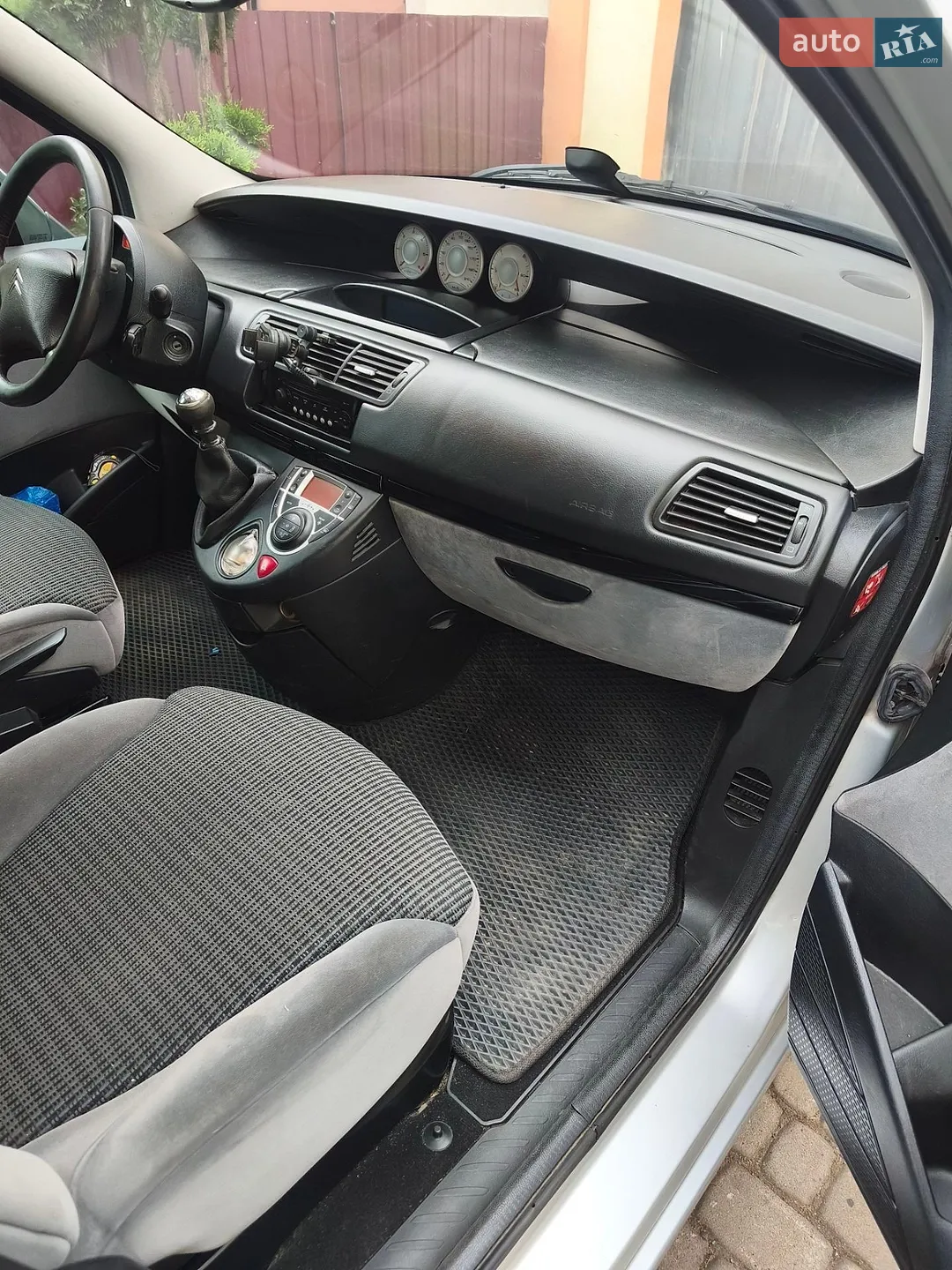 2010 Citroen C8 - мініатюра 14