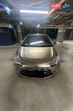 Хетчбек Citroen DS3 2010 в 