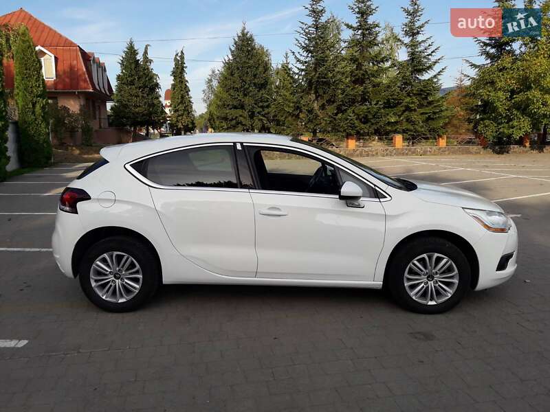 Хэтчбек Citroen DS4 2012 в Ужгороде