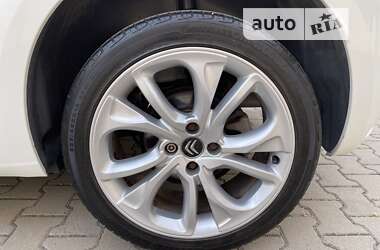 Хэтчбек Citroen DS4 2012 в 