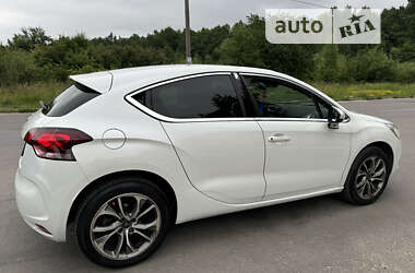 Хэтчбек Citroen DS4 2012 в 