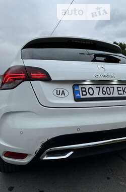 Хэтчбек Citroen DS4 2012 в 
