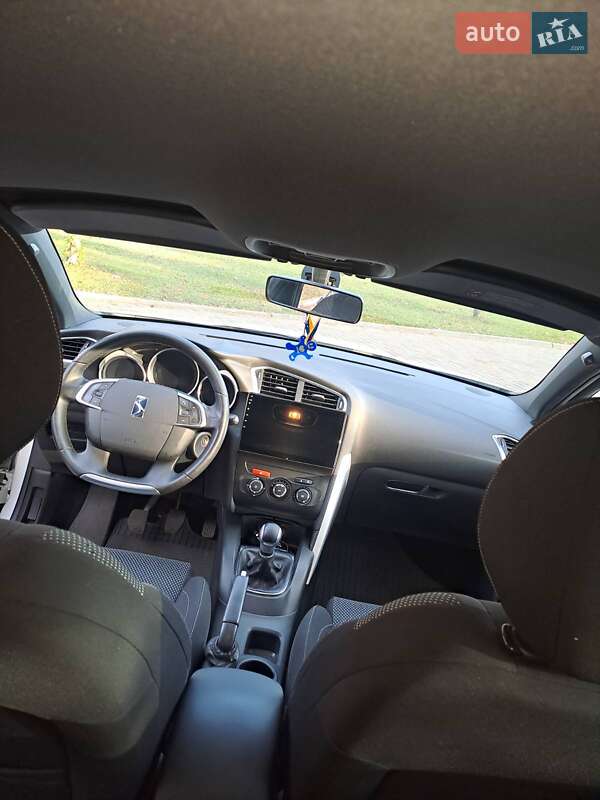 Хэтчбек Citroen DS4 2012 в Черновцах