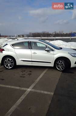 Хэтчбек Citroen DS4 2012 в Киеве